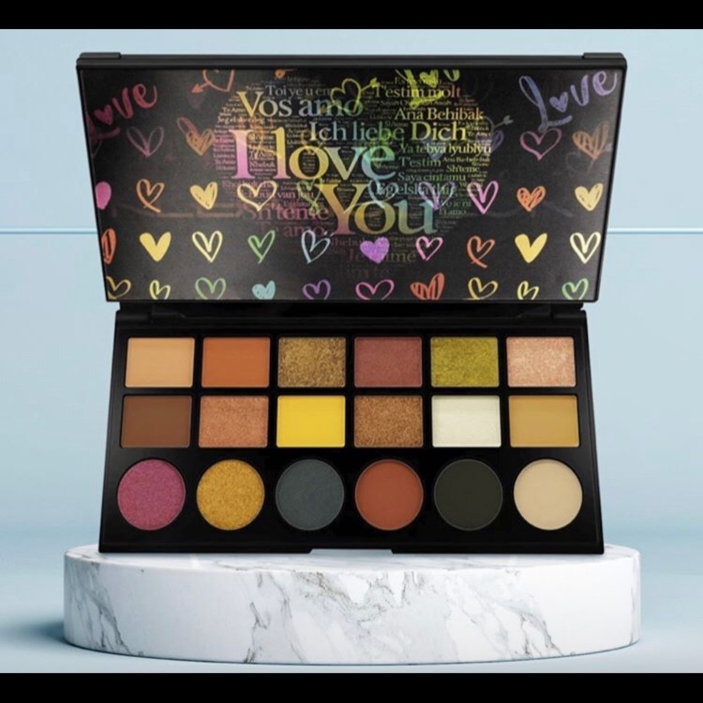 Gold/shimmers eyeshadow palette